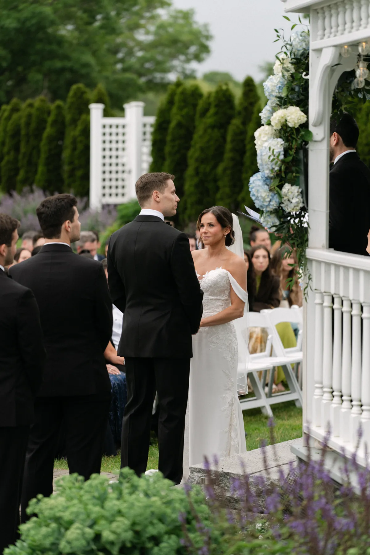 Erica & Mike wedding at White Cliffs Country Club, Plymouth, MA